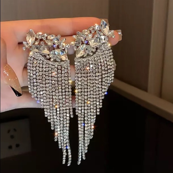 ⭐️ Luxury Rhinestone Earrings - Picture 1 of 7